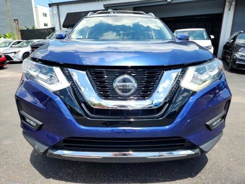 Used 2018 Nissan Rogue SL image 2