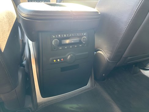 Used 2013 Cadillac Escalade Platinum image 23