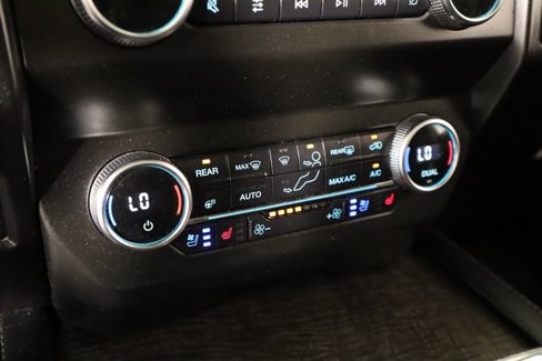 Used 2019 Ford Expedition Limited w/ Equipment Group 301A image 8