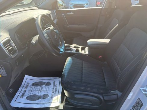 Used 2019 Kia Sportage LX image 10