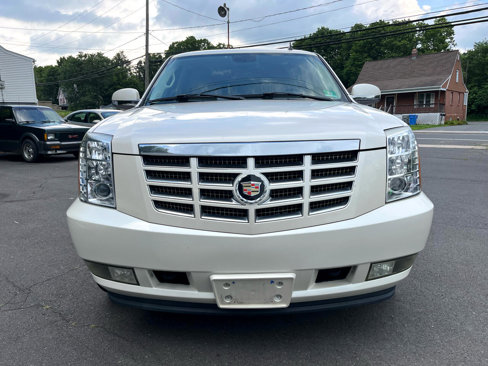 Used 2007 Cadillac Escalade AWD w/ Climate Package image 7