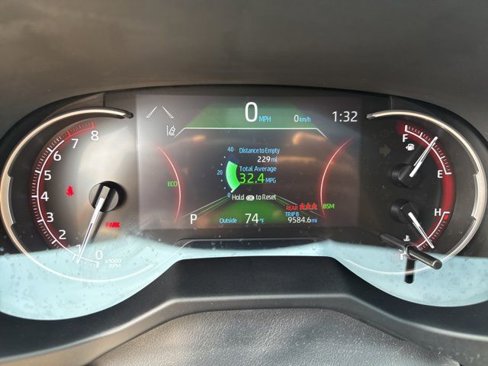 Used 2023 Toyota RAV4 XLE image 17