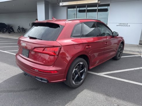 Used 2019 Audi SQ5 Premium Plus w/ Premium Plus Package image 4