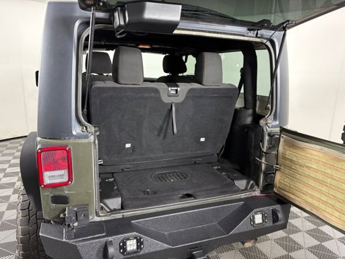 Used 2015 Jeep Wrangler Sahara w/ Connectivity Group image 24