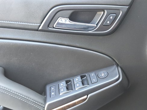 Used 2018 Chevrolet Tahoe LS w/ Skid Plate Package image 21