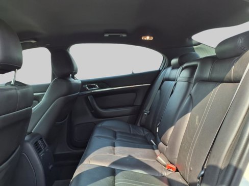 Used 2015 Lincoln MKS AWD image 9