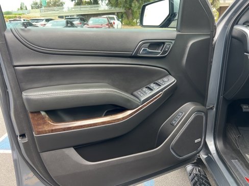 Used 2018 Chevrolet Tahoe LT w/ Luxury Package image 13