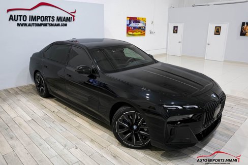 Used 2024 BMW 740i image 29