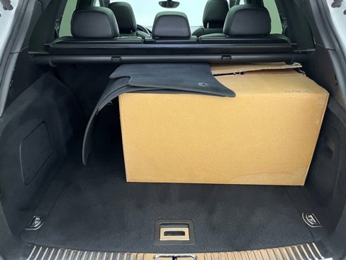 Used 2015 Porsche Cayenne S image 46