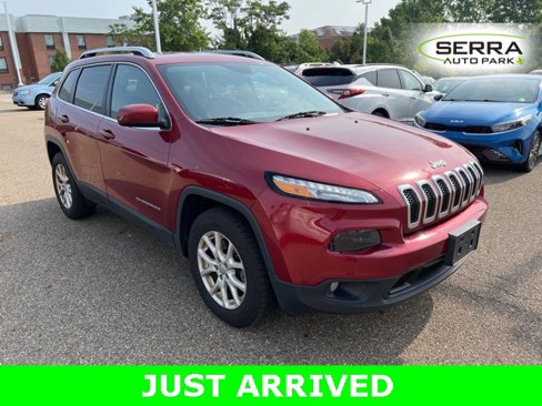Used 2017 Jeep Cherokee Latitude w/ Cold Weather Group image 2