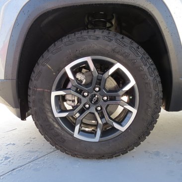 New 2025 Chevrolet Equinox ACTIV image 9