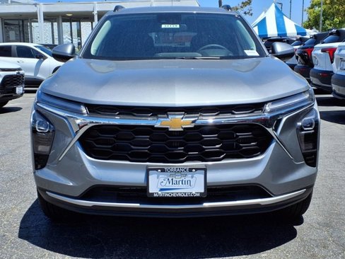 New 2025 Chevrolet Trax LT w/ Driver Confidence Package image 2