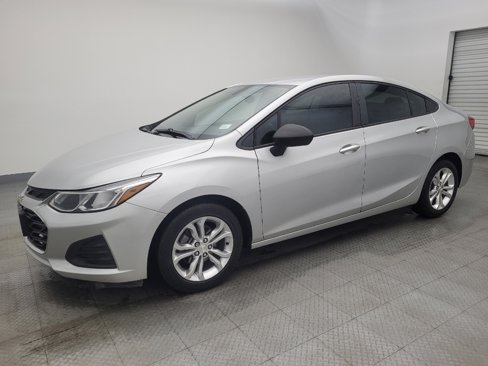 Used 2019 Chevrolet Cruze LS w/ LS Convenience Package image 2