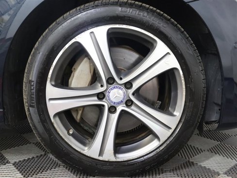 Used 2017 Mercedes-Benz E 300 4MATIC image 24