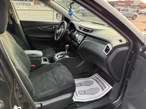 Used 2016 Nissan Rogue S image 8