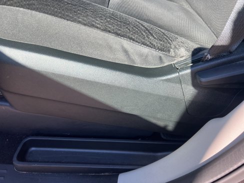 Used 2019 Dodge Grand Caravan SE w/ UConnect Hands-Free Group image 26