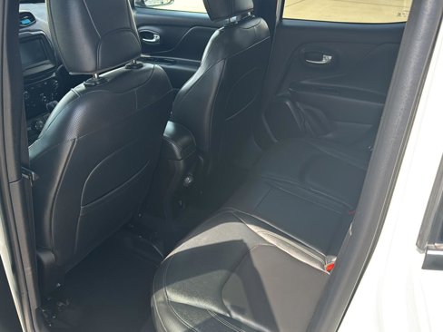 Used 2020 Jeep Renegade Limited image 10