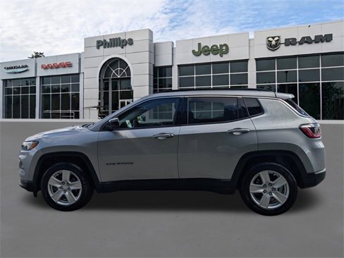 Certified 2022 Jeep Compass Latitude image 6