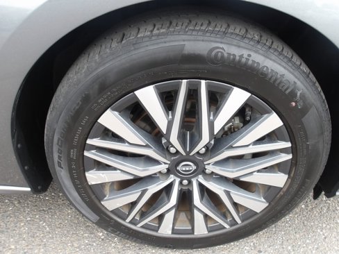 Used 2023 Nissan Altima 2.5 SV image 9