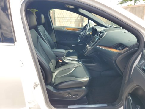 Used 2019 Lincoln MKC Select w/ Select Plus Package image 9