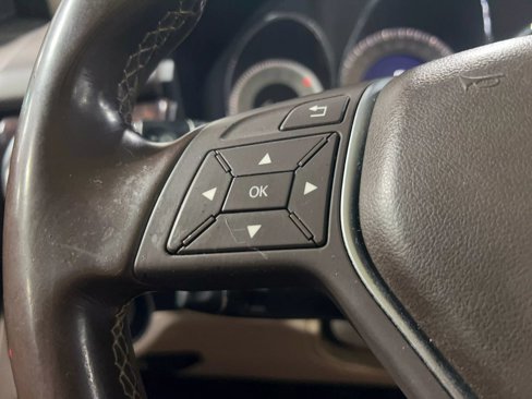 Used 2013 Mercedes-Benz GLK 350 2WD image 32
