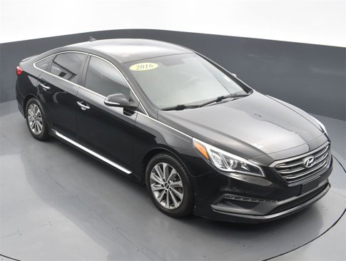 Used 2016 Hyundai Sonata Sport w/ Option Group 02 image 13