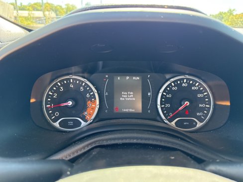 Used 2018 Jeep Renegade Latitude w/ Trailer Tow Group image 9