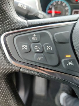 Used 2020 Chevrolet Equinox LS image 25