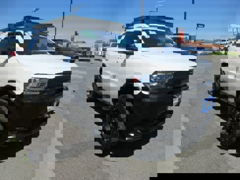 Used 2019 Dodge Durango GT image 3