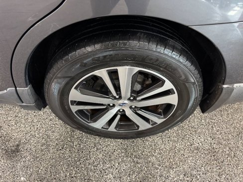 Used 2018 Subaru Outback 2.5i Limited image 14
