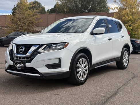 Used 2017 Nissan Rogue S image 3
