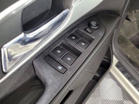 Used 2013 Chevrolet Equinox LS image 25