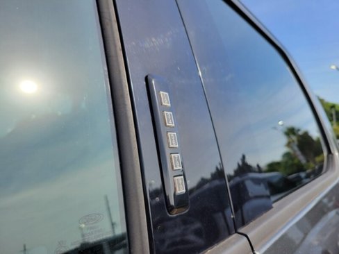 Used 2018 Ford F150 XLT w/ Equipment Group 302A Luxury image 7