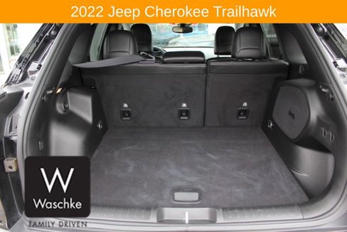 Used 2022 Jeep Cherokee Trailhawk w/ Sun, Sound & Nav Group image 19
