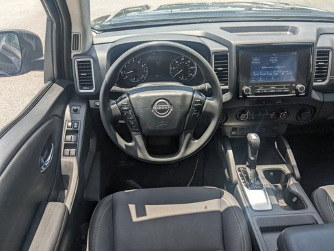 Used 2022 Nissan Frontier SV image 16