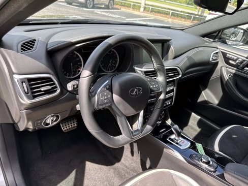 Used 2018 INFINITI QX30 Sport w/ Cargo Package image 11
