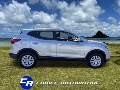 Used 2019 Nissan Rogue Sport S image 9