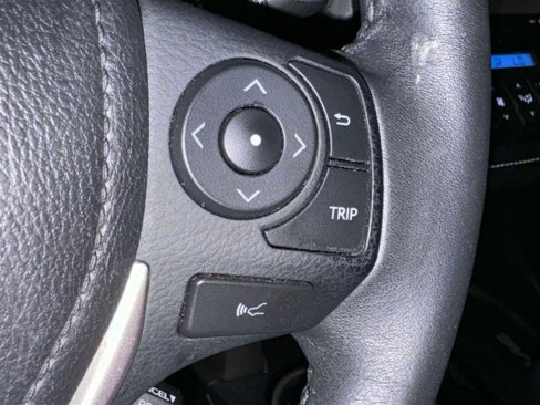 Used 2018 Toyota RAV4 Limited image 18