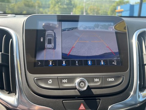 Used 2020 Chevrolet Equinox Premier image 16