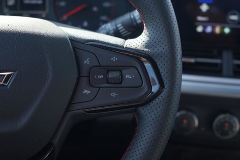 New 2025 Chevrolet Trax RS image 16