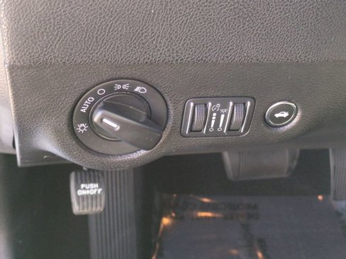 Used 2023 Dodge Charger SXT image 16