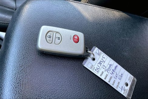 Used 2013 Toyota 4Runner SR5 image 9