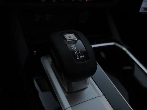 New 2025 Mitsubishi Outlander SE image 17
