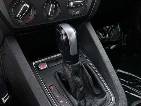 Used 2015 Volkswagen Jetta SE image 18
