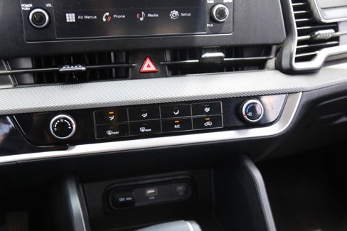 Used 2023 Kia Sportage LX image 28