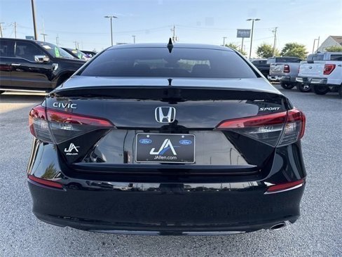 Used 2022 Honda Civic Sport image 13
