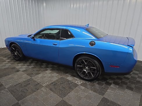Used 2016 Dodge Challenger R/T w/ Sound Group image 4