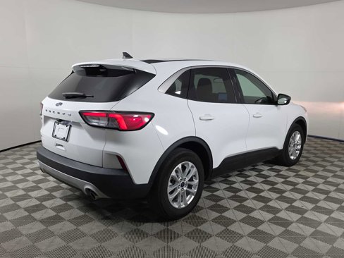 Used 2022 Ford Escape SE w/ Convenience Package image 8