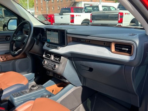 Used 2022 Ford Maverick Lariat w/ Equipment Group 500A Standard image 21