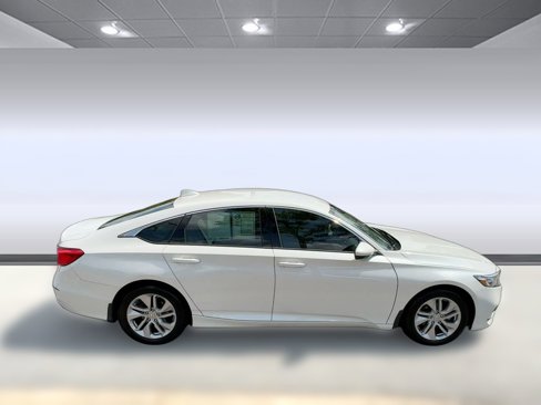 Used 2020 Honda Accord LX image 8